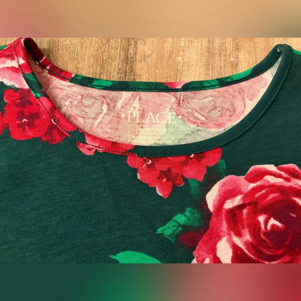 The Children's Place Green and Red Floral Skater Style Dress, Size‎ M 7/8 NWOT